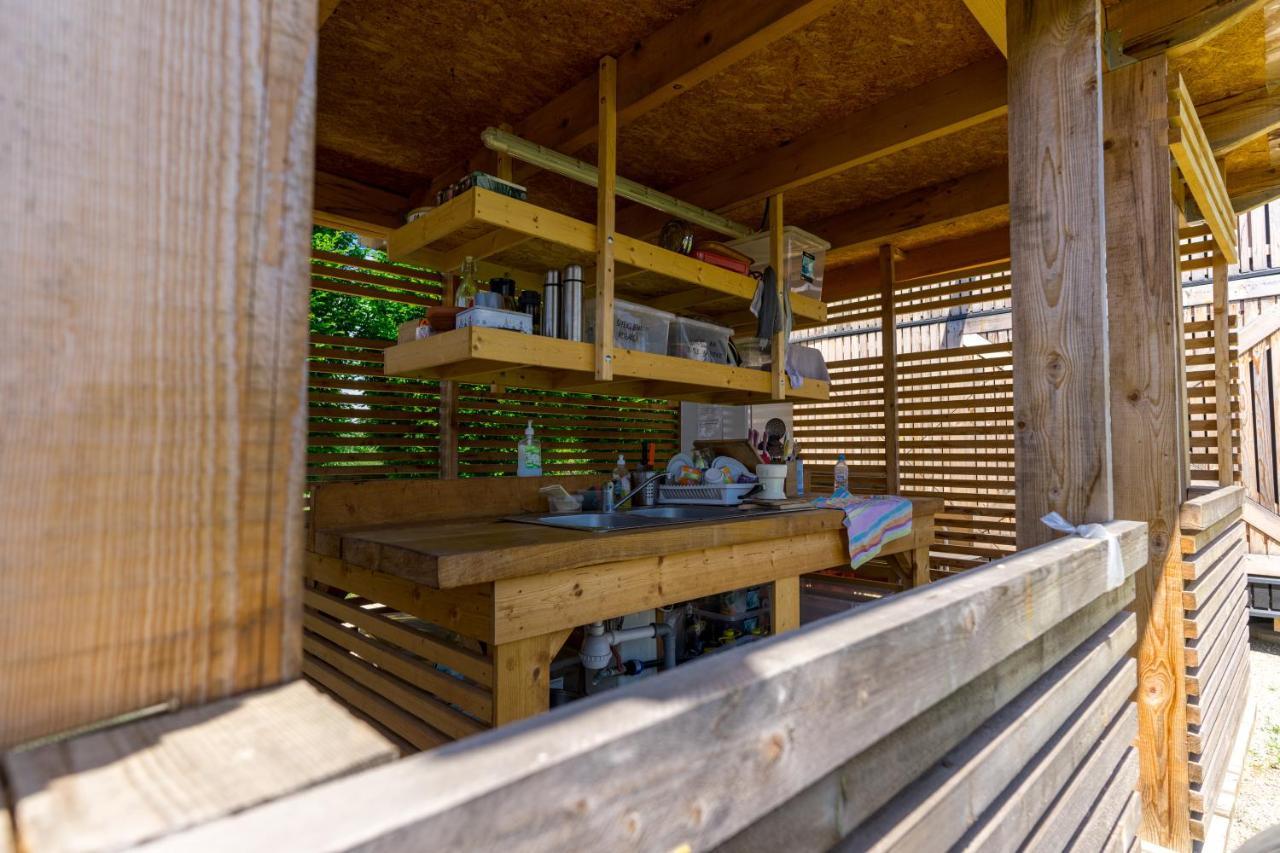 ホテル Horse Glamping Park Cirkovce エクステリア 写真