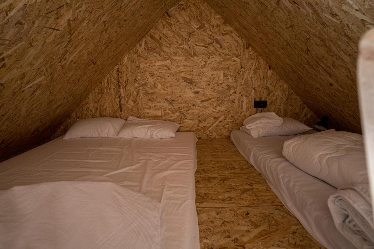 ホテル Horse Glamping Park Cirkovce エクステリア 写真