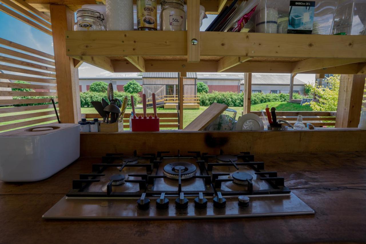 ホテル Horse Glamping Park Cirkovce エクステリア 写真