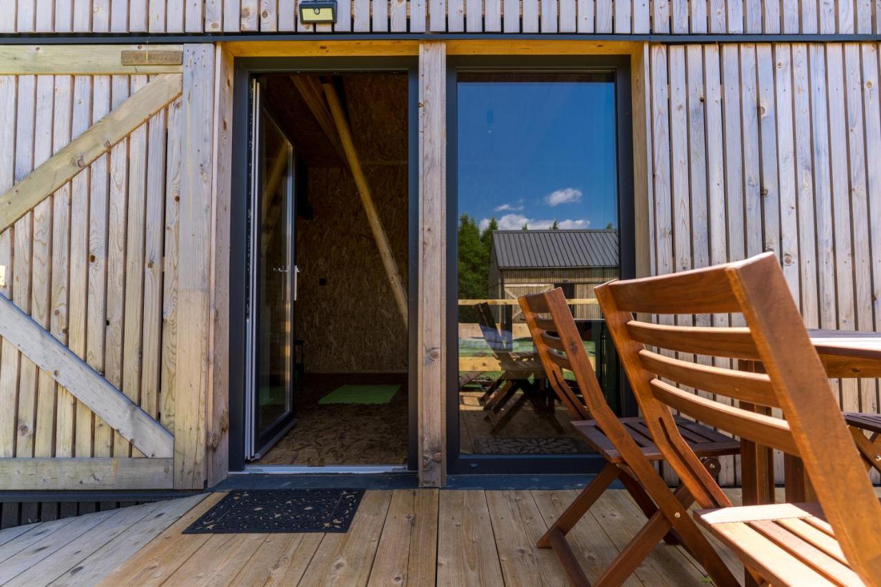 ホテル Horse Glamping Park Cirkovce エクステリア 写真